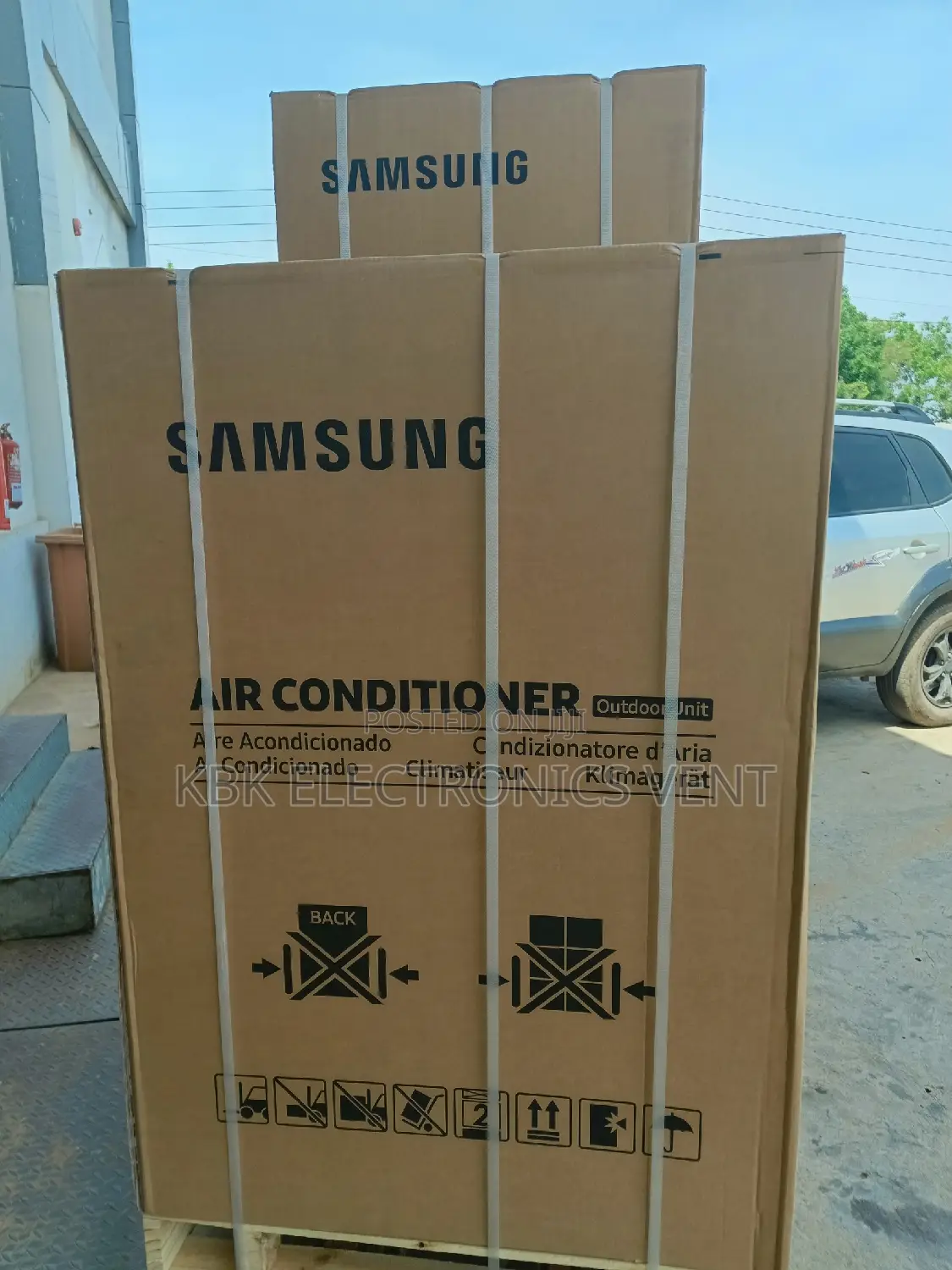 Samsung 5.0HP(AC048TNPPEH) Inverter Foor Standing AC.