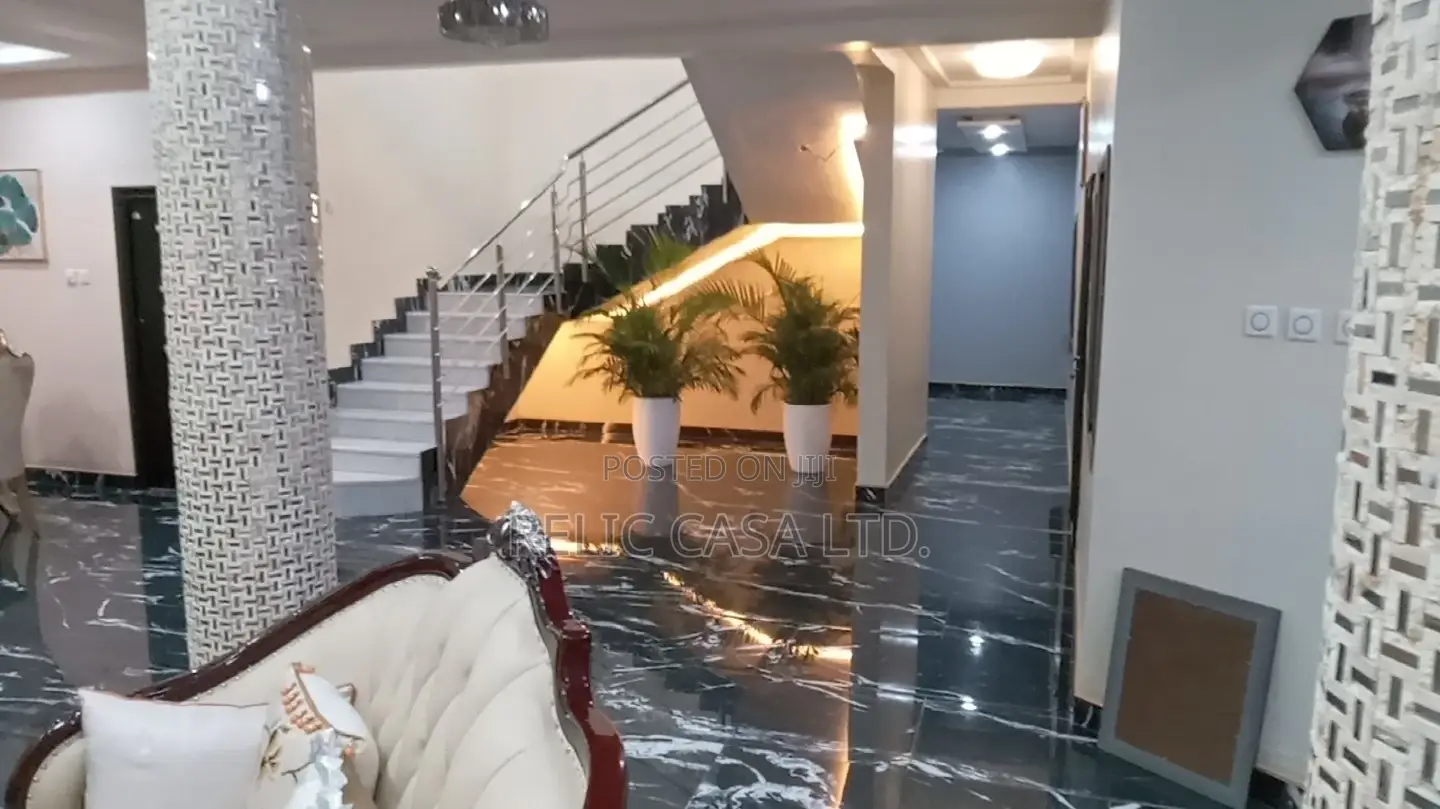 7 Bedroom House for Sale Near West Hills Mall