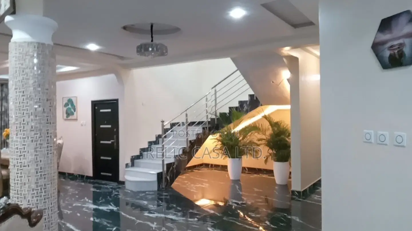 7 Bedroom House for Sale Near West Hills Mall