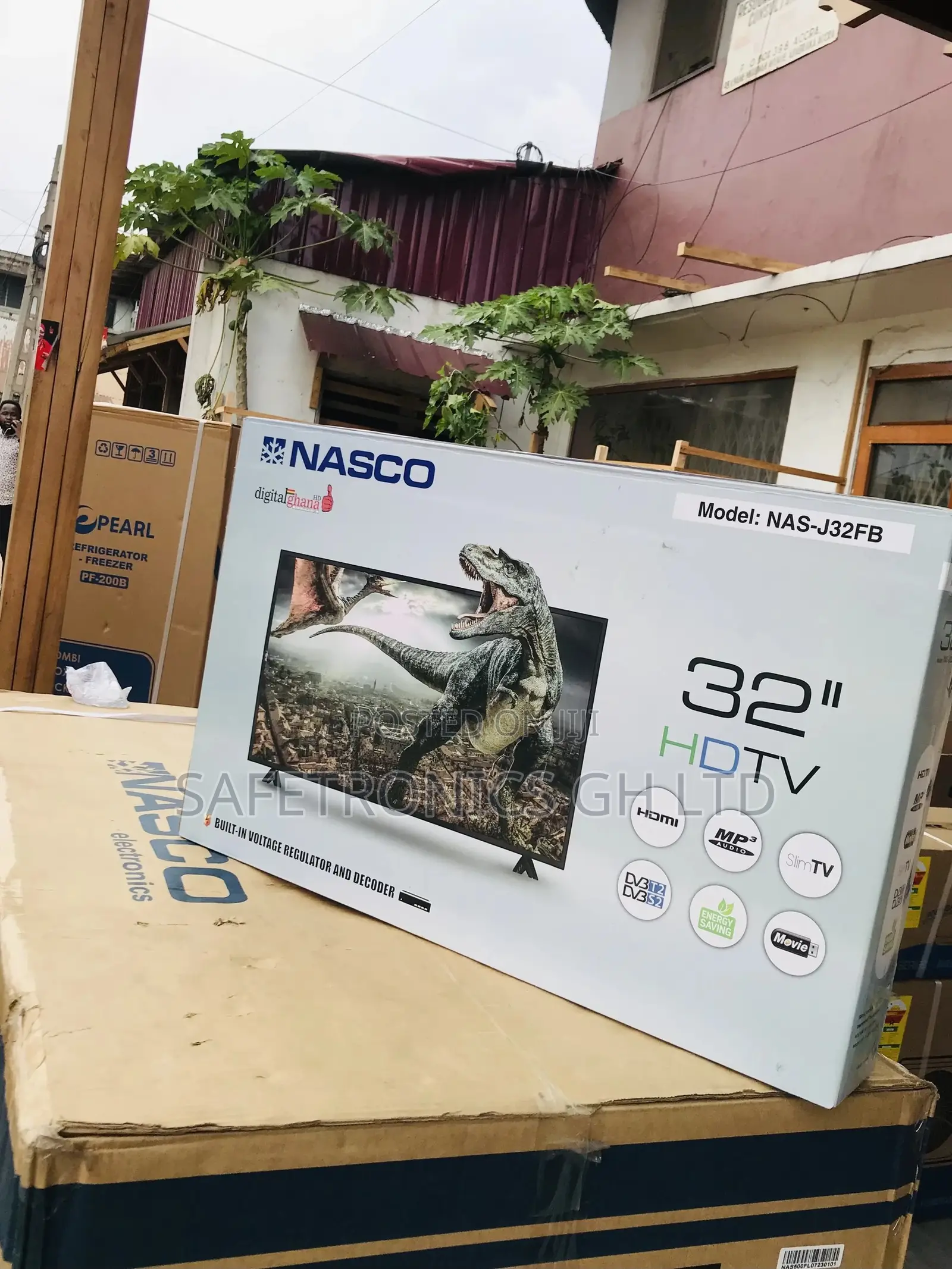 Nasco Satellite 32 Inches Glossy Led Digital Black Tv