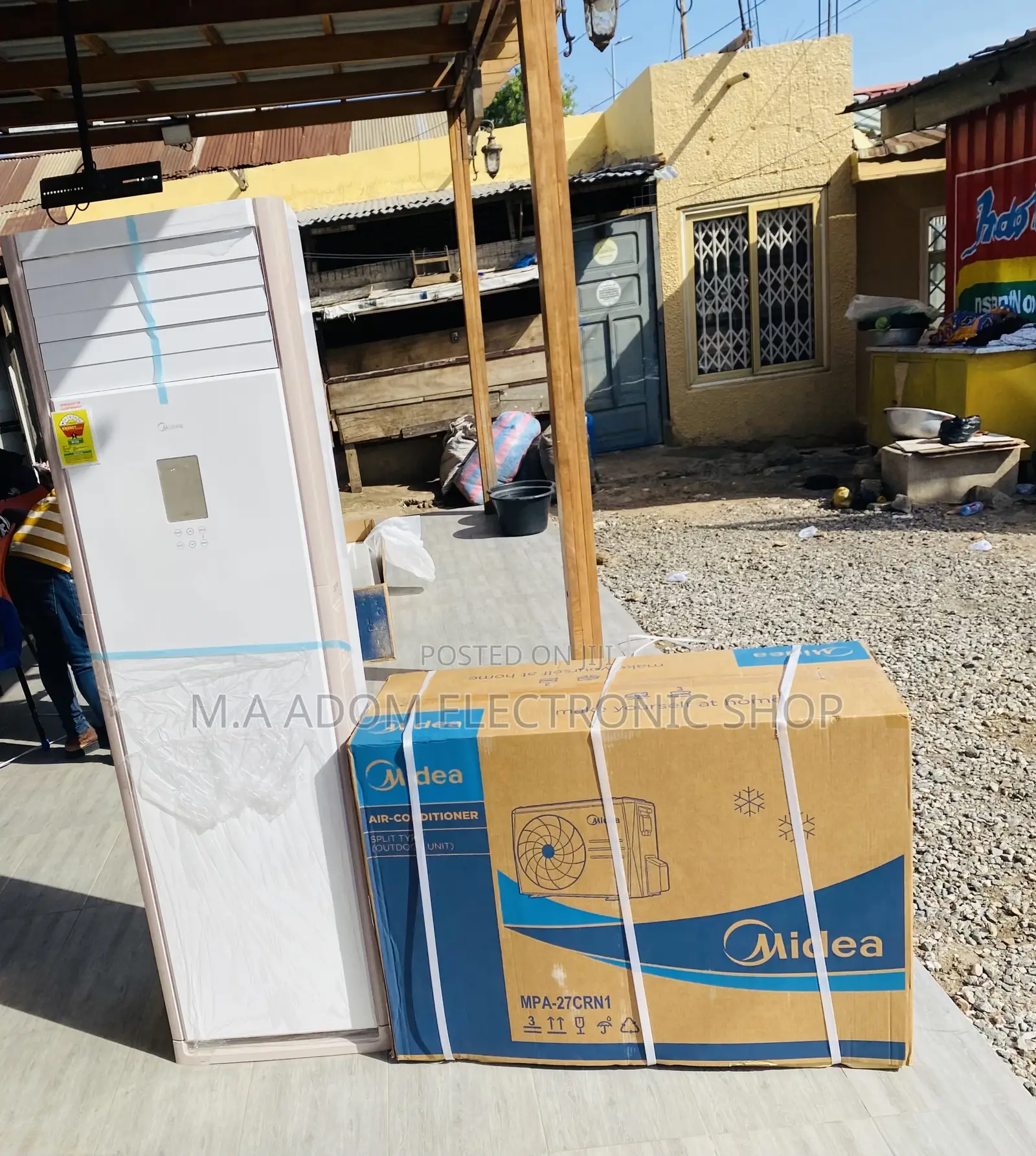 Energy Efficient Midea 3.0hp Floor Standing Air Conditioner.