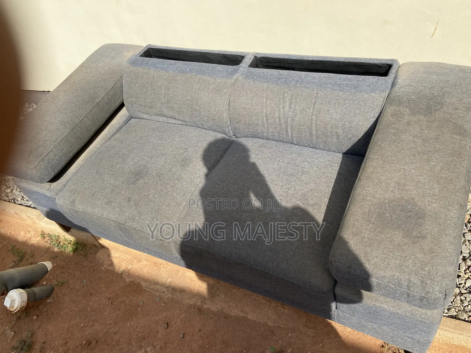 Real Cleaning Services and Removing of Dirt in Sofa