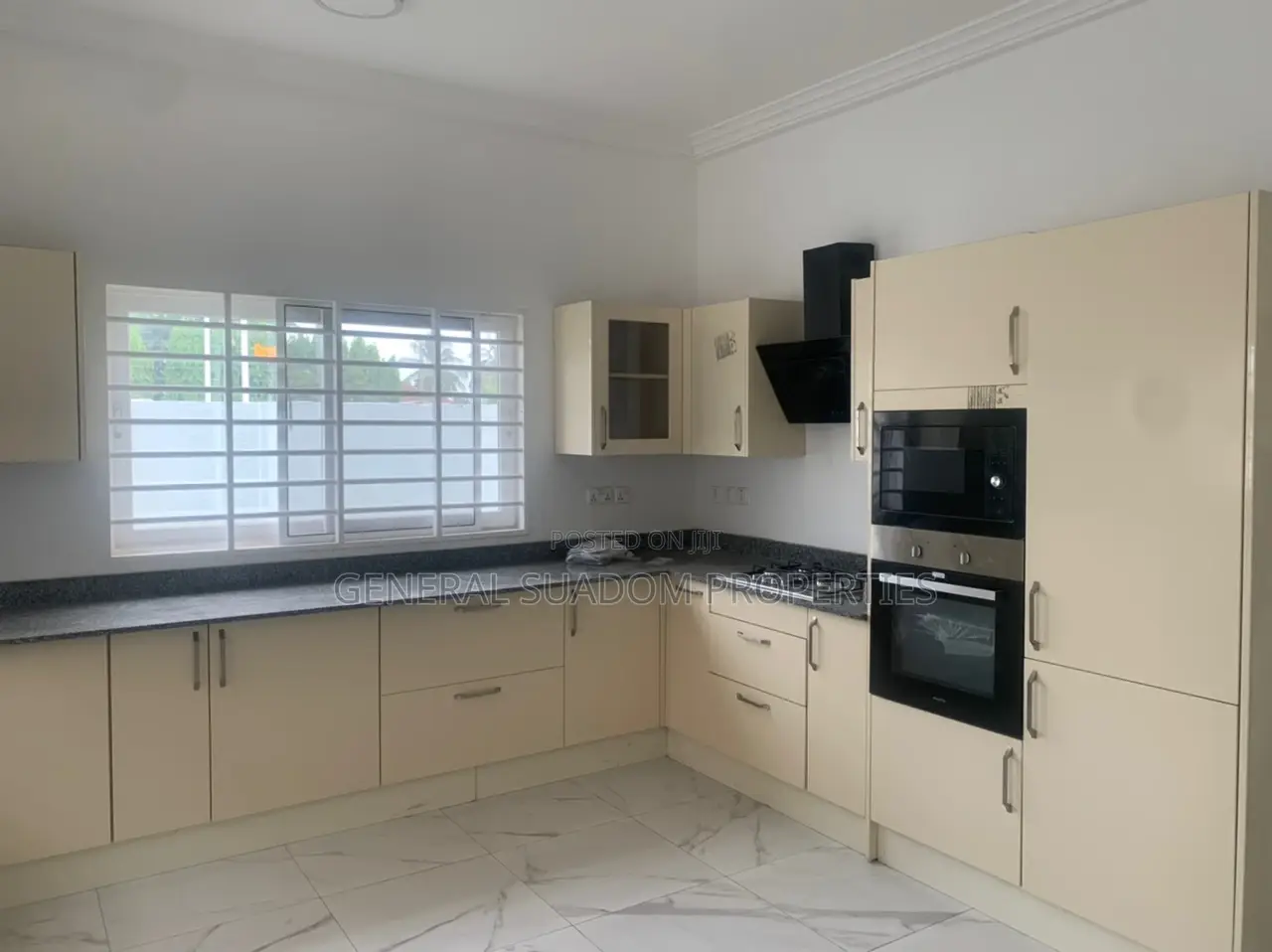 4bdrm Duplex in Suadom Properties, Spintex for rent