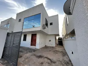 3bdrm House in East Legon for rent