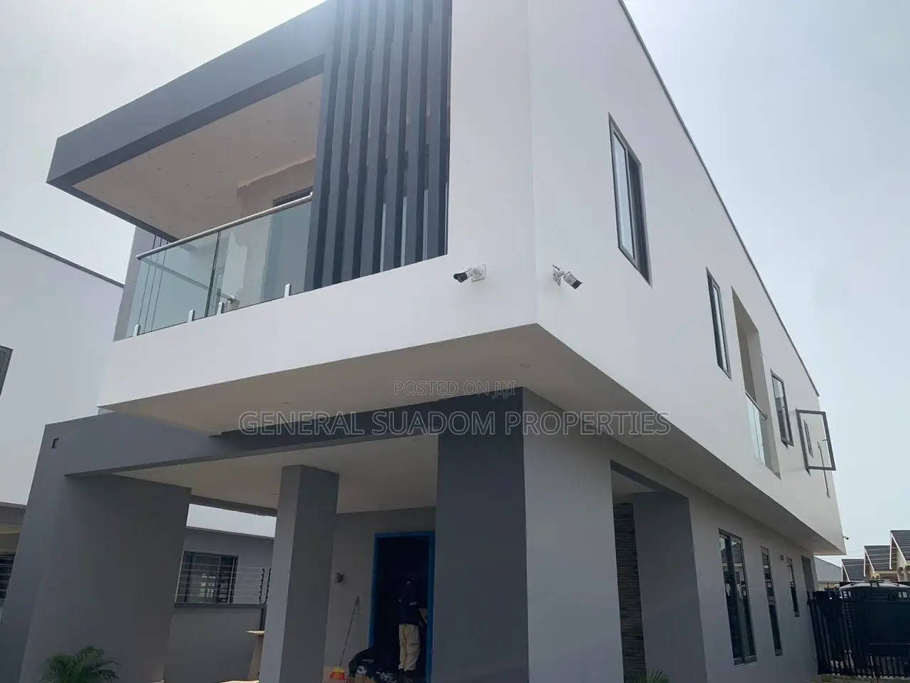 3bdrm Duplex in Suadom Properties, Ga East Municipal for rent