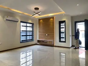 3bdrm Duplex in Suadom Properties, Ga East Municipal for rent