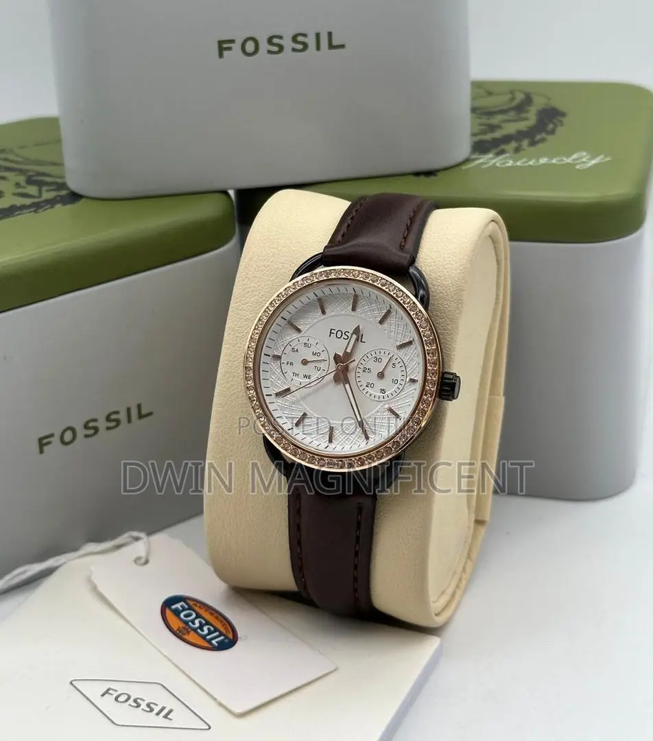 Your Perfect Timepiece: Brown Leather Ladies' Fossil Watches