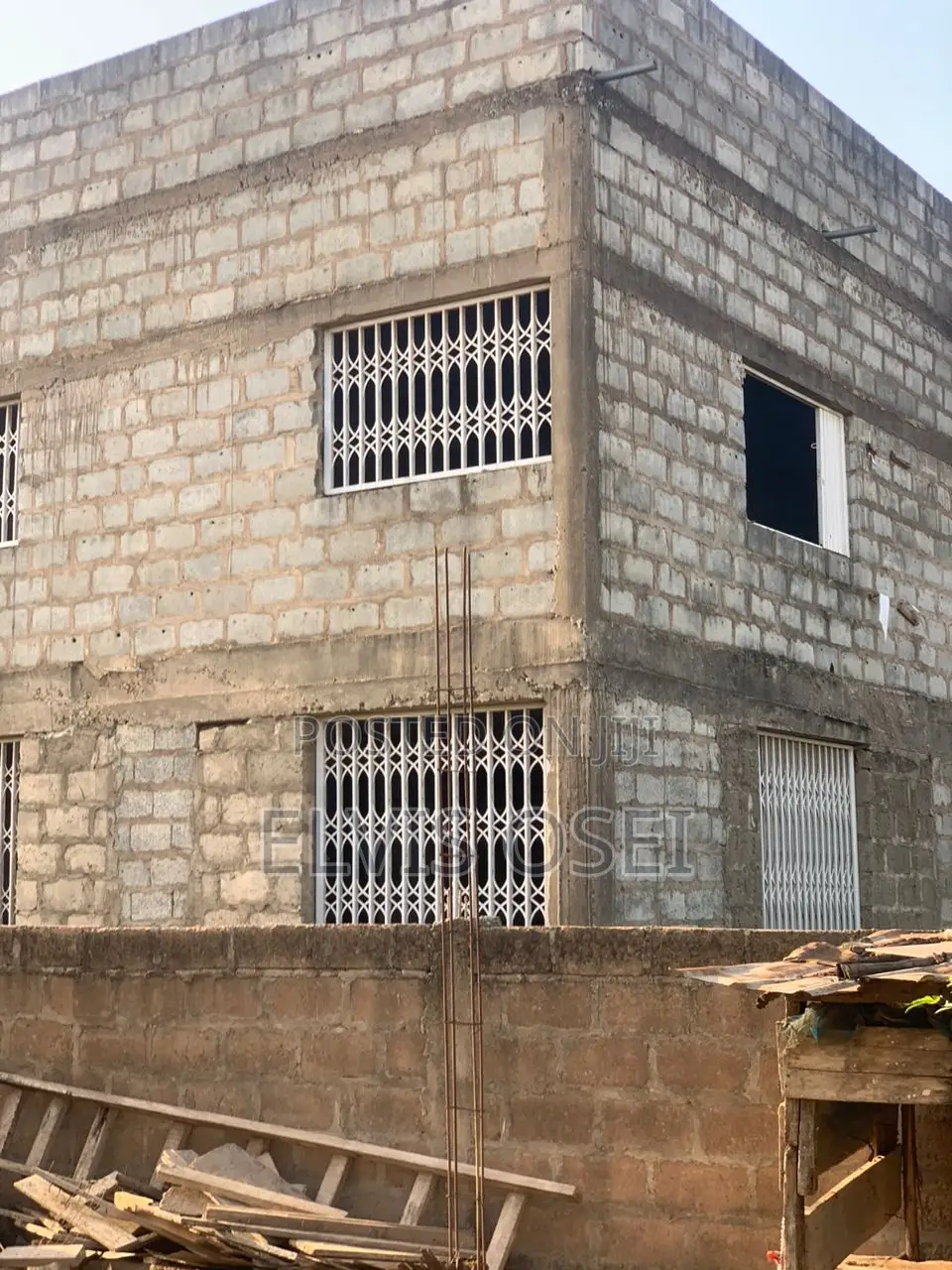 7bdrm House in Amasaman Satlite for sale