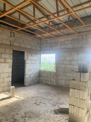 7bdrm House in Amasaman Satlite for sale