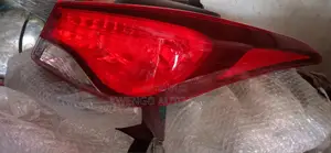 Hyundia Elantra 2014,2015,2016 Taillight Pair