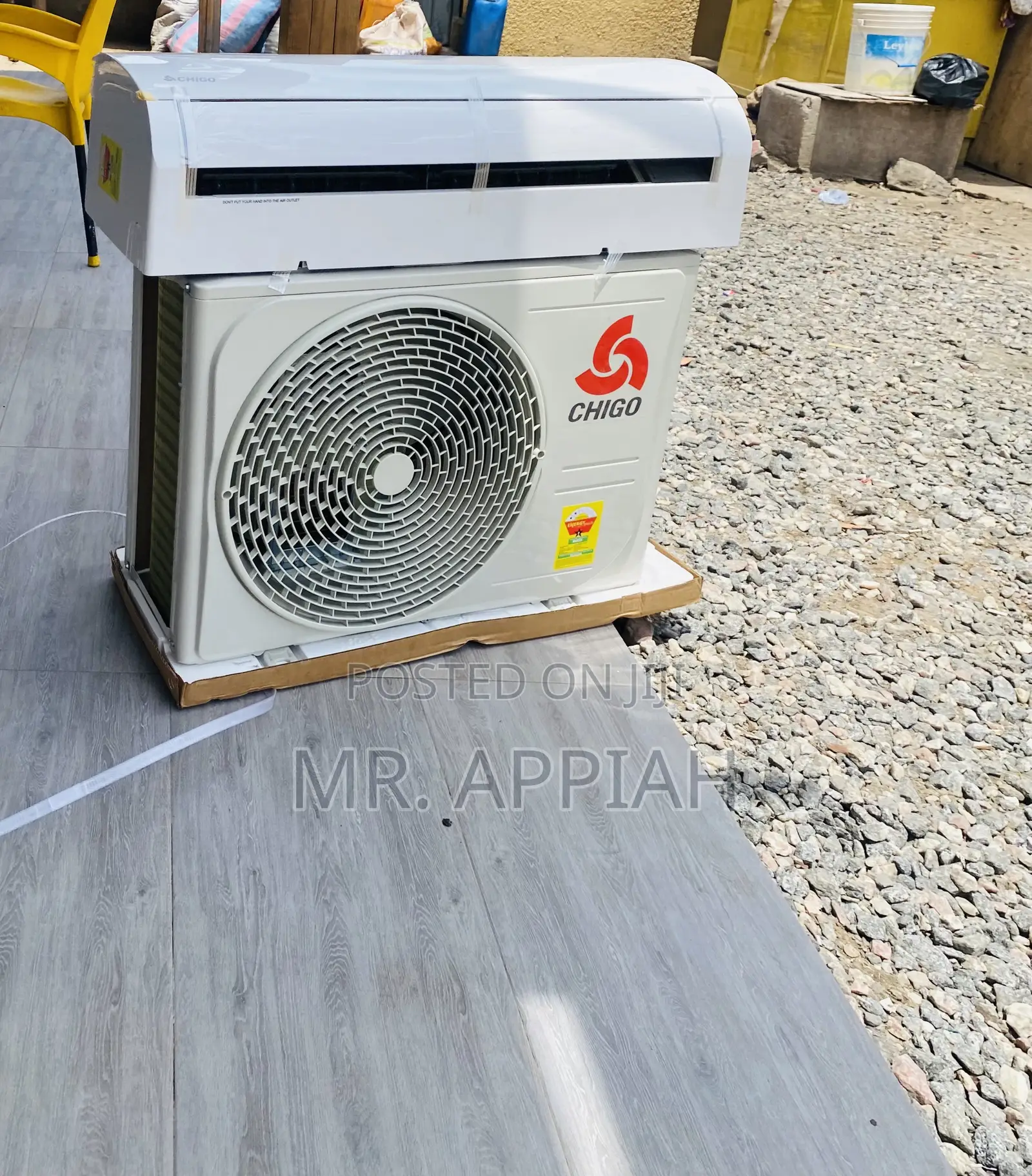 Classic Design Chigo 1.5hp Split Type Ac(White)R410 Gas.