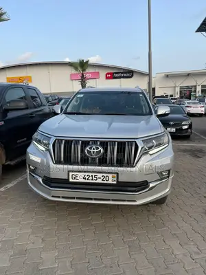 Car Rental- 7 Seat - Landcruisers Prado for Rent