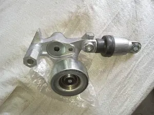 Honda CR-V 2017 Tensioner Belt Adjustor Original