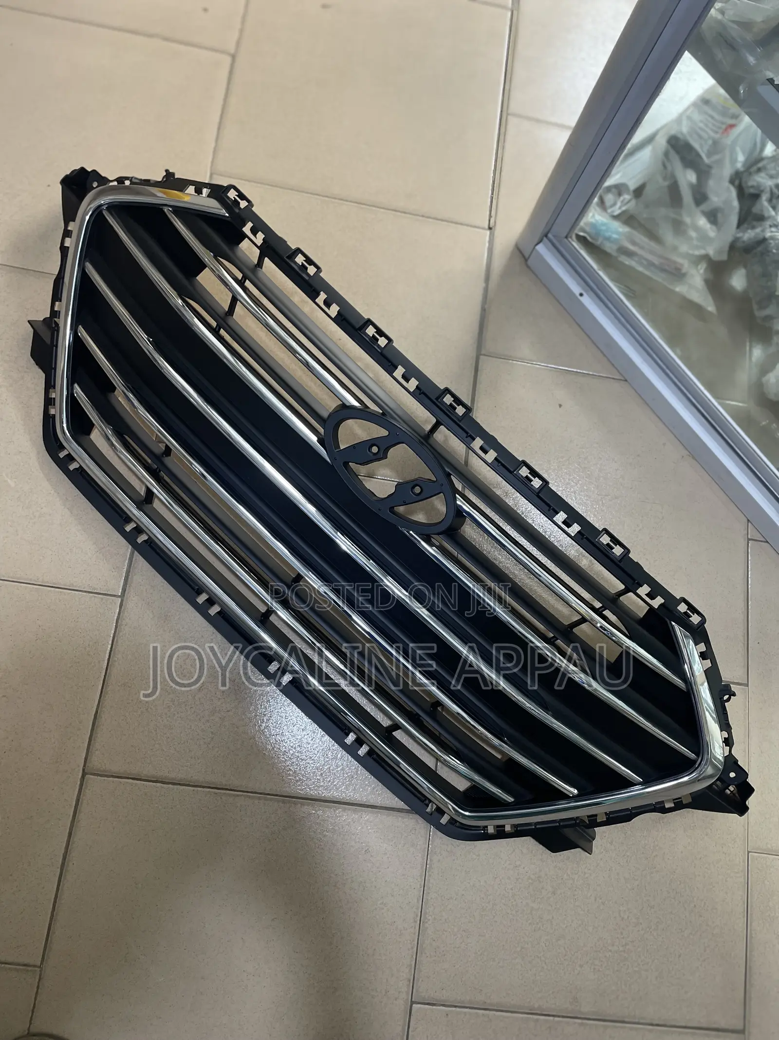 Hyundai Elantra Front Giller Chrome 2017