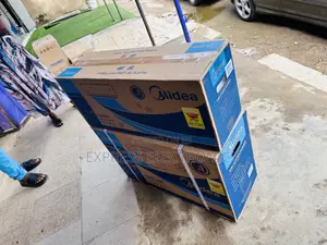 Outdoor and Indoor Unit Split R410 Gas Midea 1.5hp