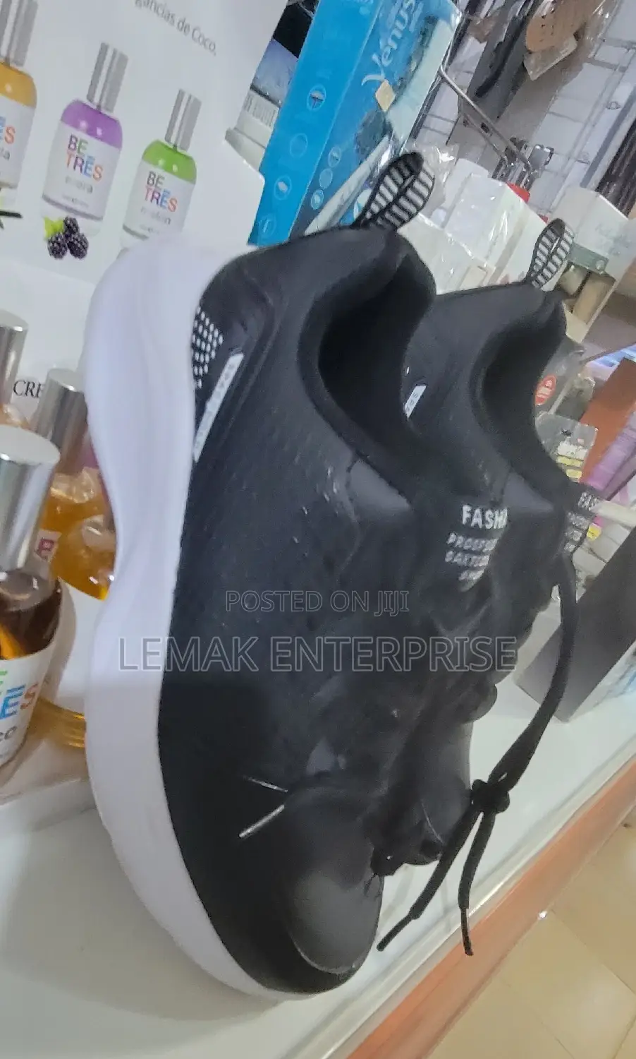 Unisex Trainers /Sneakers