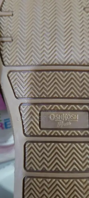 Original Kids Oshkosh Sneakers