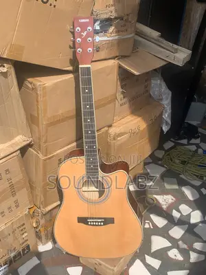 Yamaha Acoustic Guitar