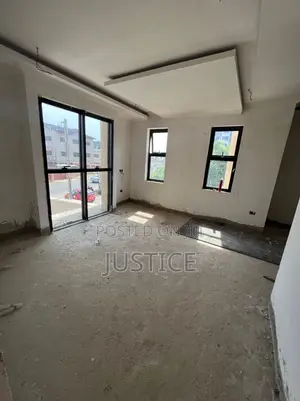 3bdrm Duplex in North Kaneshie for sale