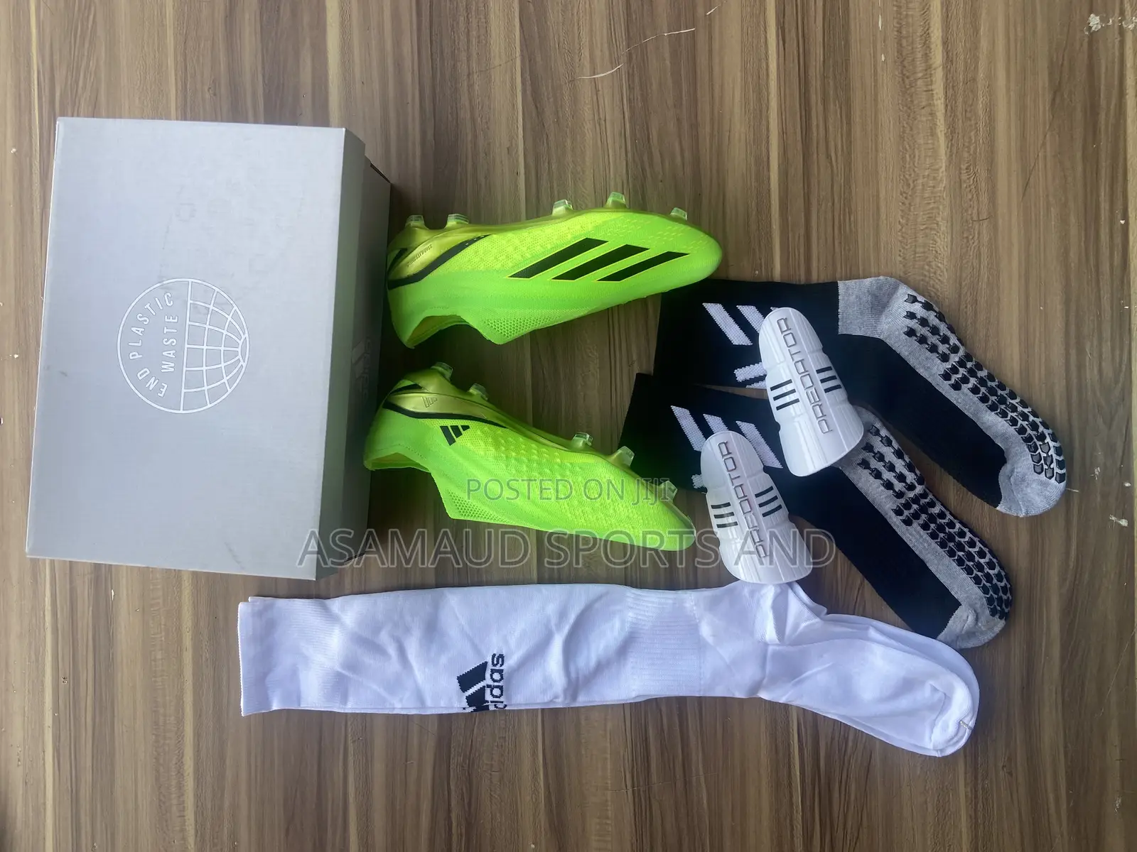 Original Adidas Football Boot Size 40-45 Available