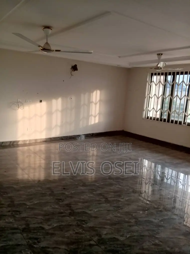 2bdrm House in Canada Ablekuma, Accra Metropolitan for rent