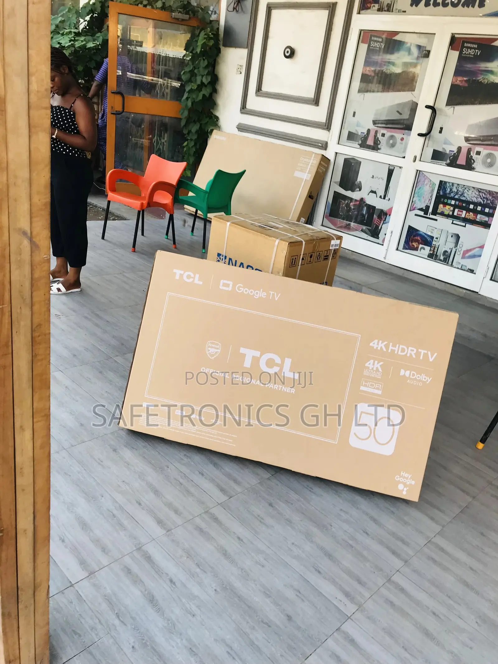 50 Inches TCL Glossy Led Black Electric Smart Tv