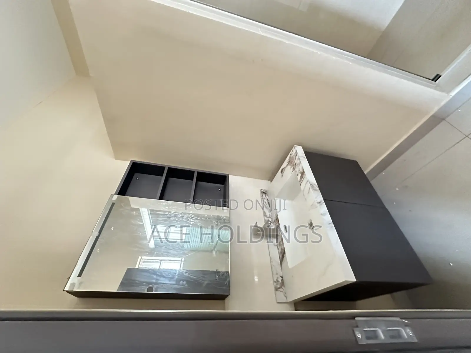 4bdrm House in Lakeside for sale