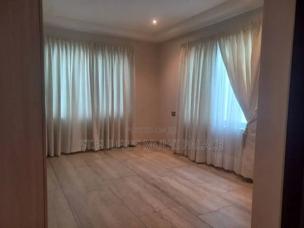 4bdrm House in ((6Month Above...)), East Legon for rent