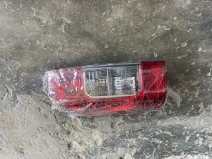 Nissan Navara Taillight 2016 2017 2018