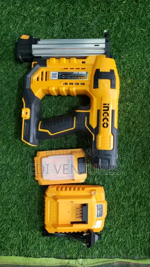 Lithium-ion Cordless Brad Nailer Kit