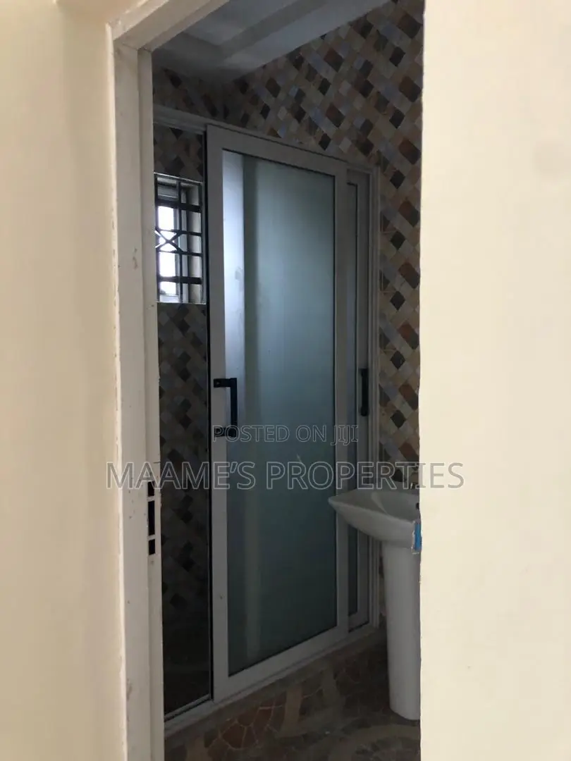 2bdrm House in Oyarifa for sale