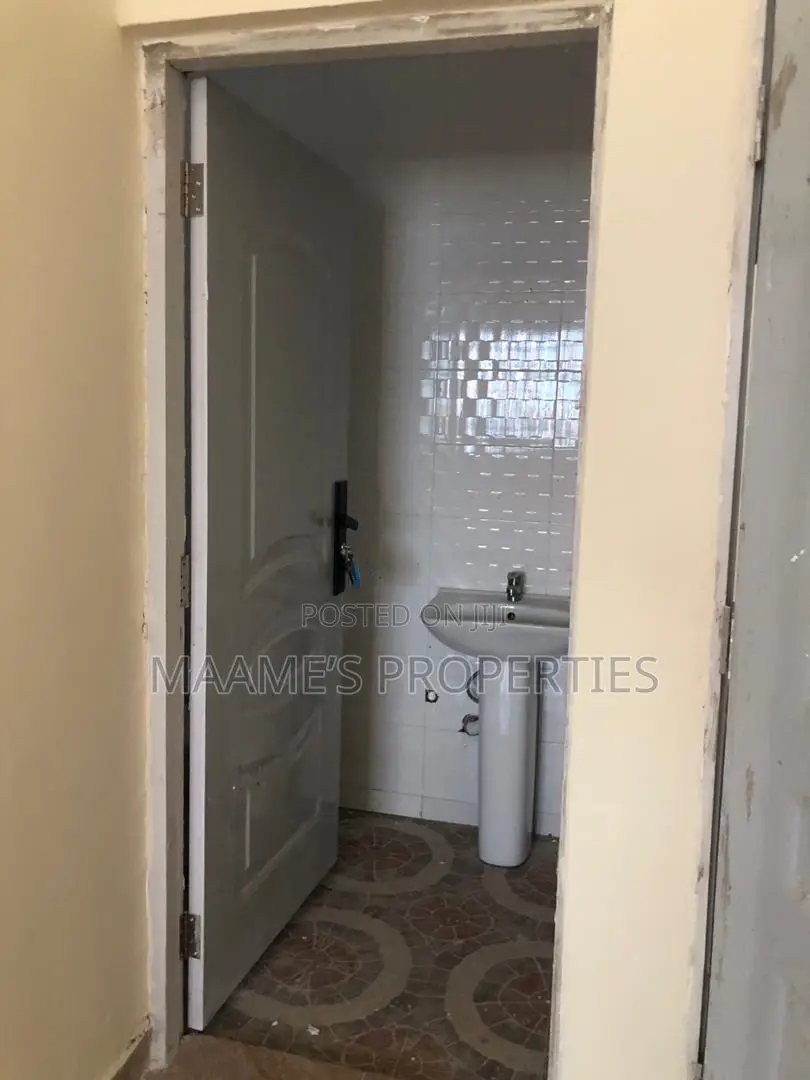 2bdrm House in Oyarifa for sale