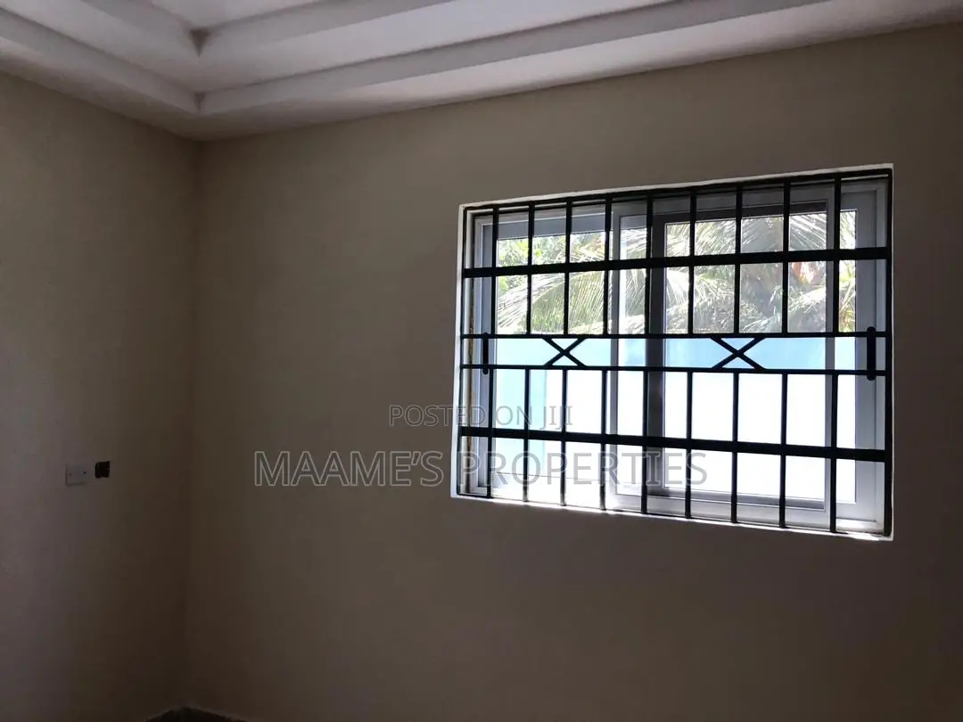 2bdrm House in Oyarifa for sale