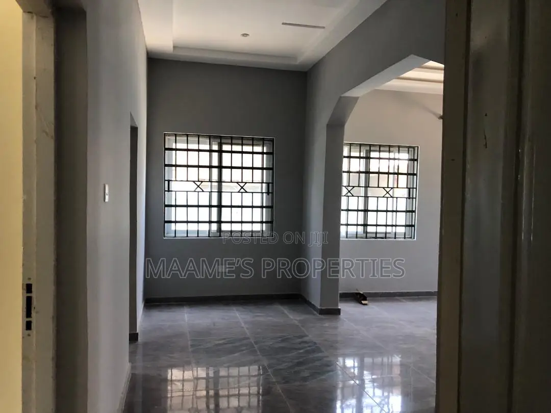 2bdrm House in Oyarifa for sale