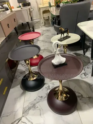 Side / Accent Table