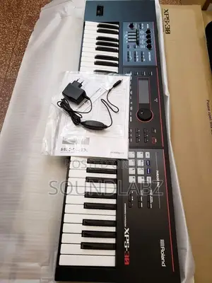 Roland Xps-30 Expandable Synthesizer Keyboard Instruments