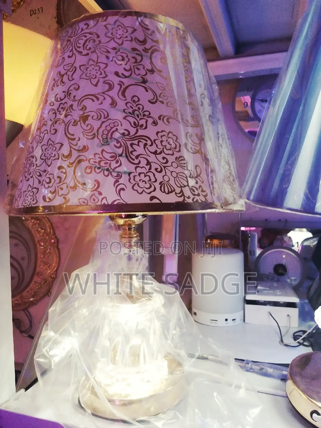 Flower Spot Bedside Lamp