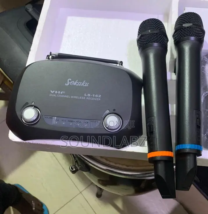 Sekaku LS-162 Wireless Dual UHF Handheld Microphone System