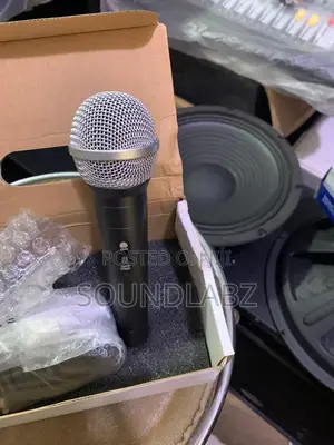 Professional Switch Vocal Dynamic Wired Microphone