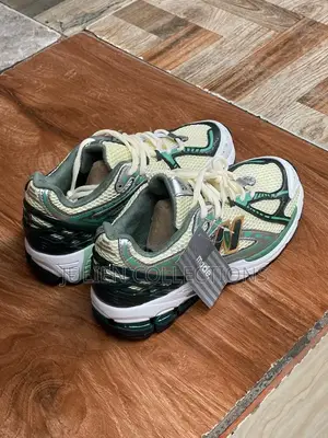 New Balance 2002
