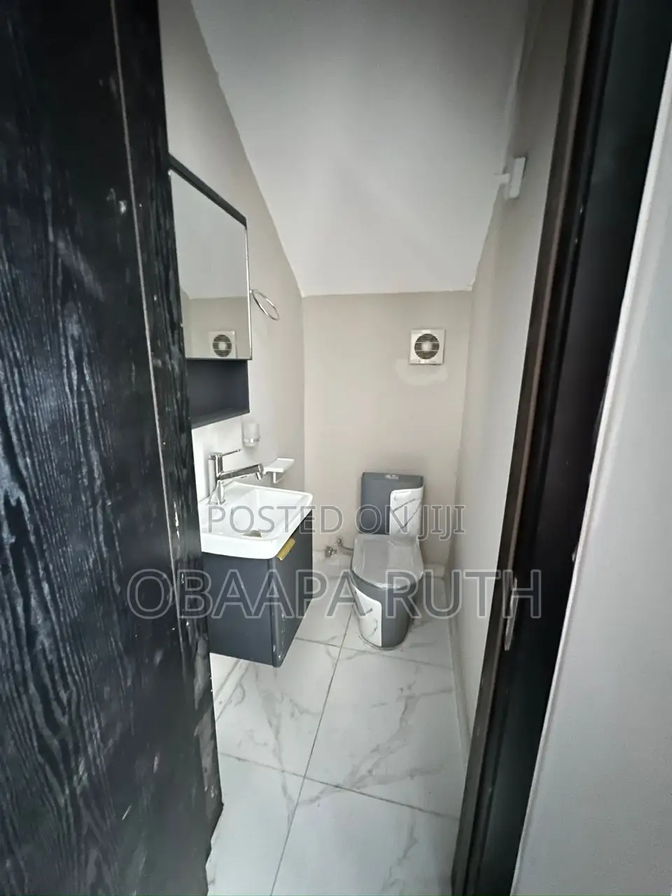 3bdrm House in Ogbojo, Adjiriganor for rent