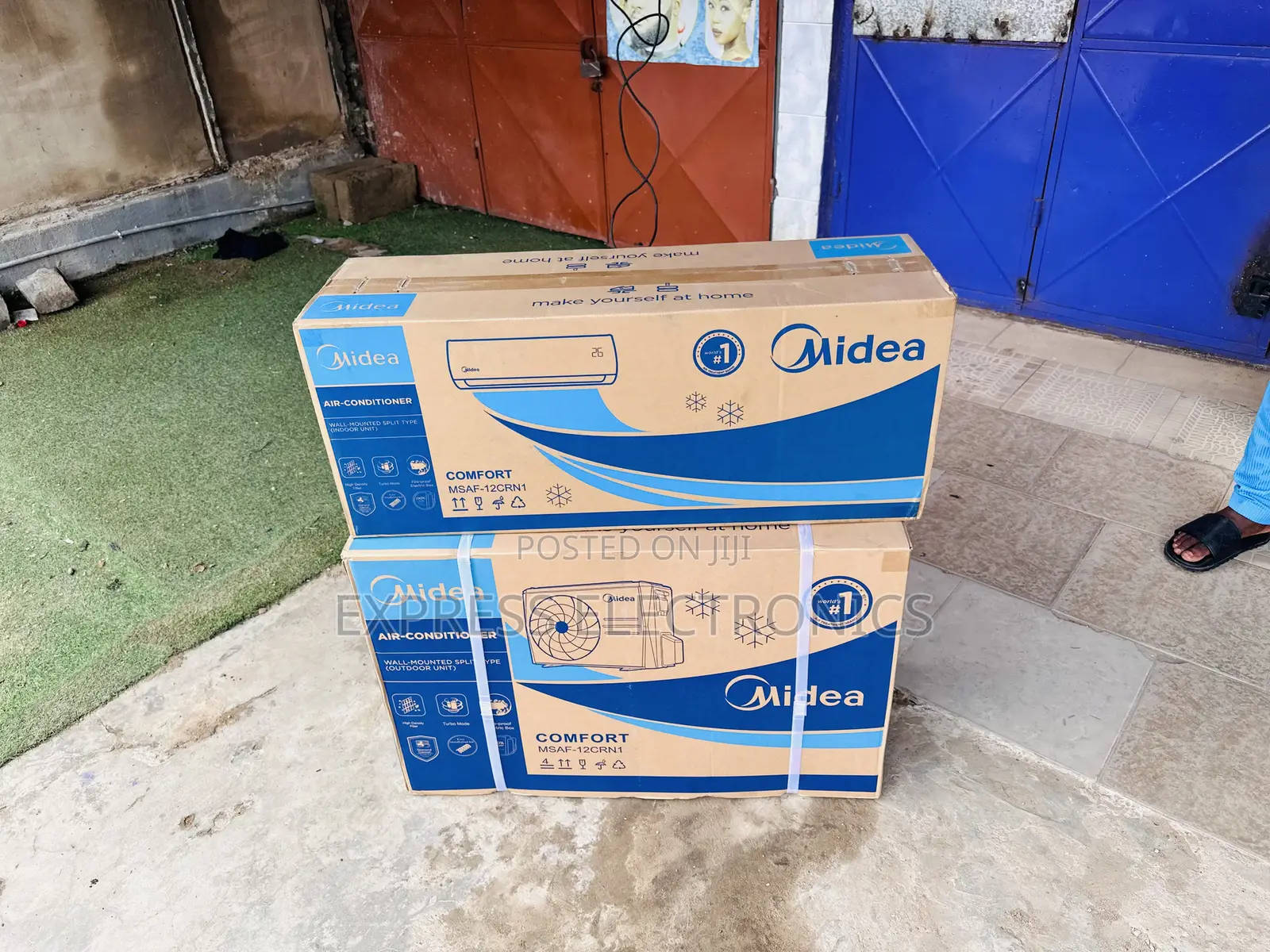 2.5hp Split R410 Midea White Air Conditioner.  