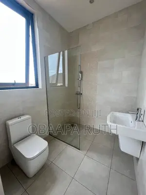 3bdrm Duplex in East Legon for rent