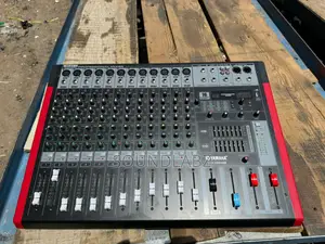 Yamaha LLD-1220USB 12-Channel Mixer With USB, BT 16 DSP