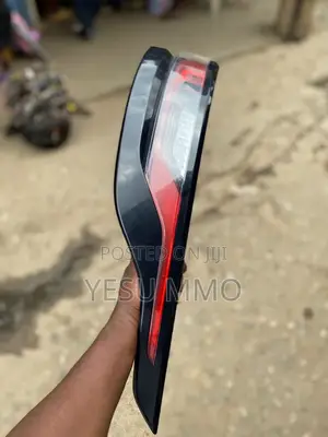 Range Rover Velar 2020 Taillights