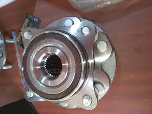 Toyota Tacoma 4x4 2008-2018 Hub Original