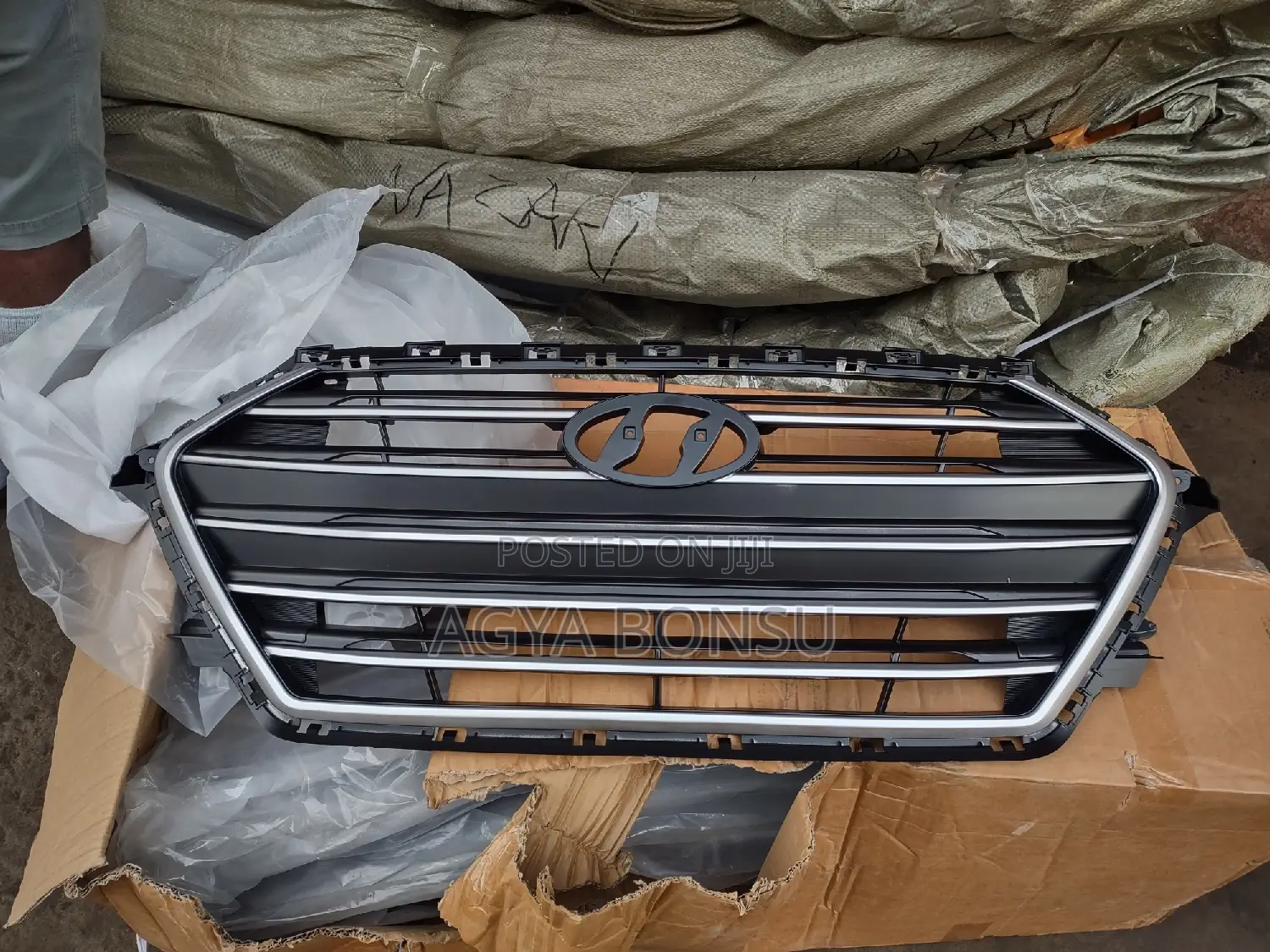 2017 2018 Hyundai Elantra Front Grill Shell