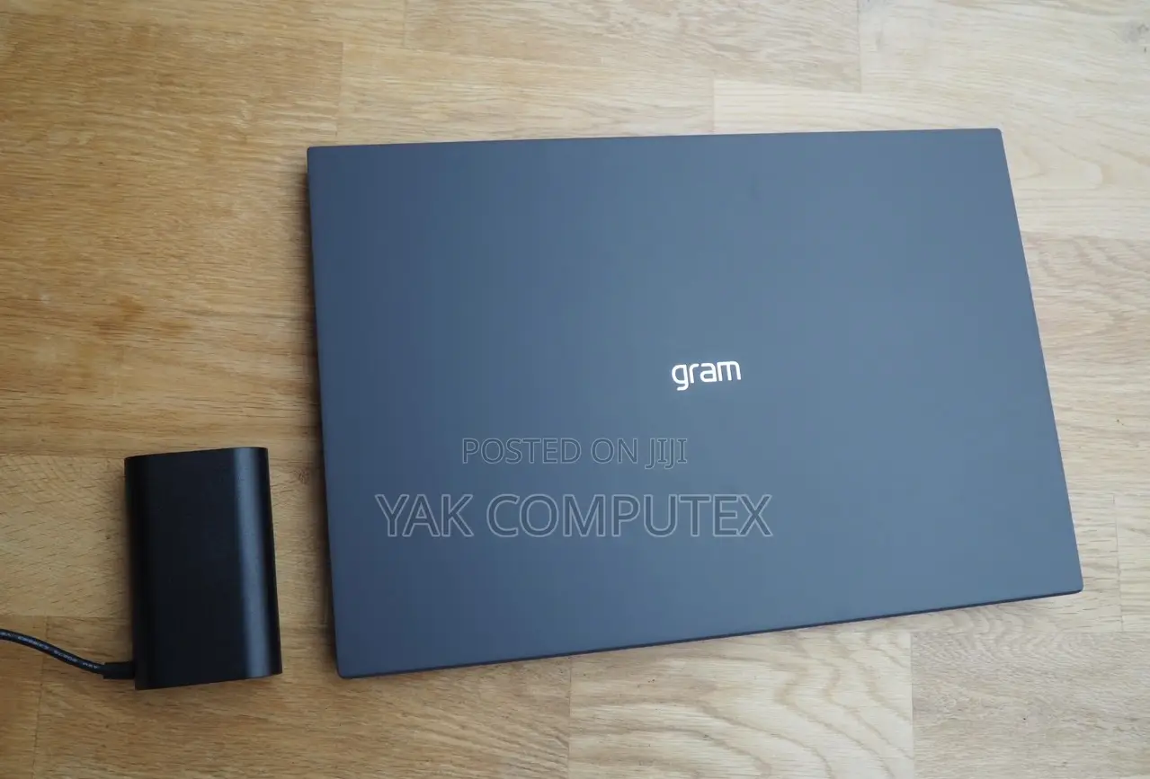 Laptop LG Gram 15.6 16GB Intel Core I7 SSD 512GB