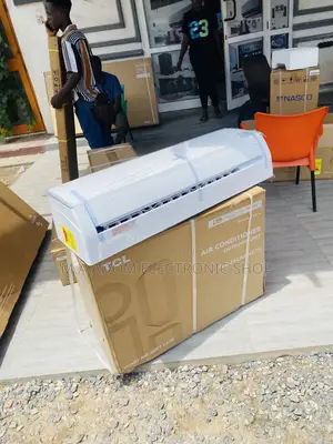 Well Design TCL 2.5hp Split Type Inverter Air Conditioner.