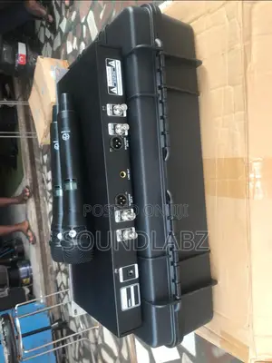 Shure HY-5000 Dual Professional Wireless Microphone - Black